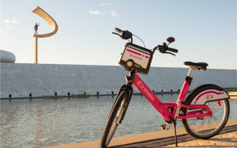 Ciclismo no Eixo Monumental: pedalando pela história e arquitetura