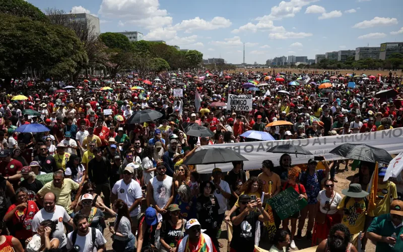 PEC da Blindagem deve ser rejeitada no Senado após manifestações