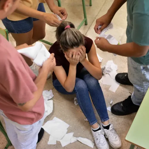 🏫 Violência dentro das escolas: o que está acontecendo com nossas crianças?